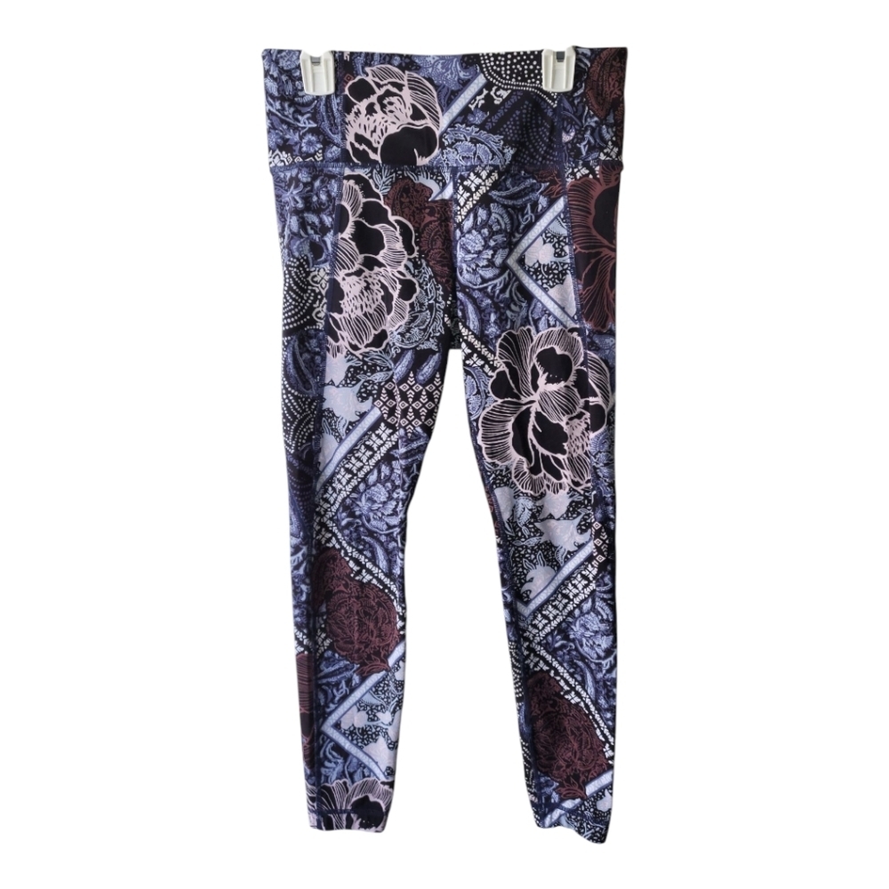 💕Athleta Patchwork Salutation‎ tight Leggings Size S